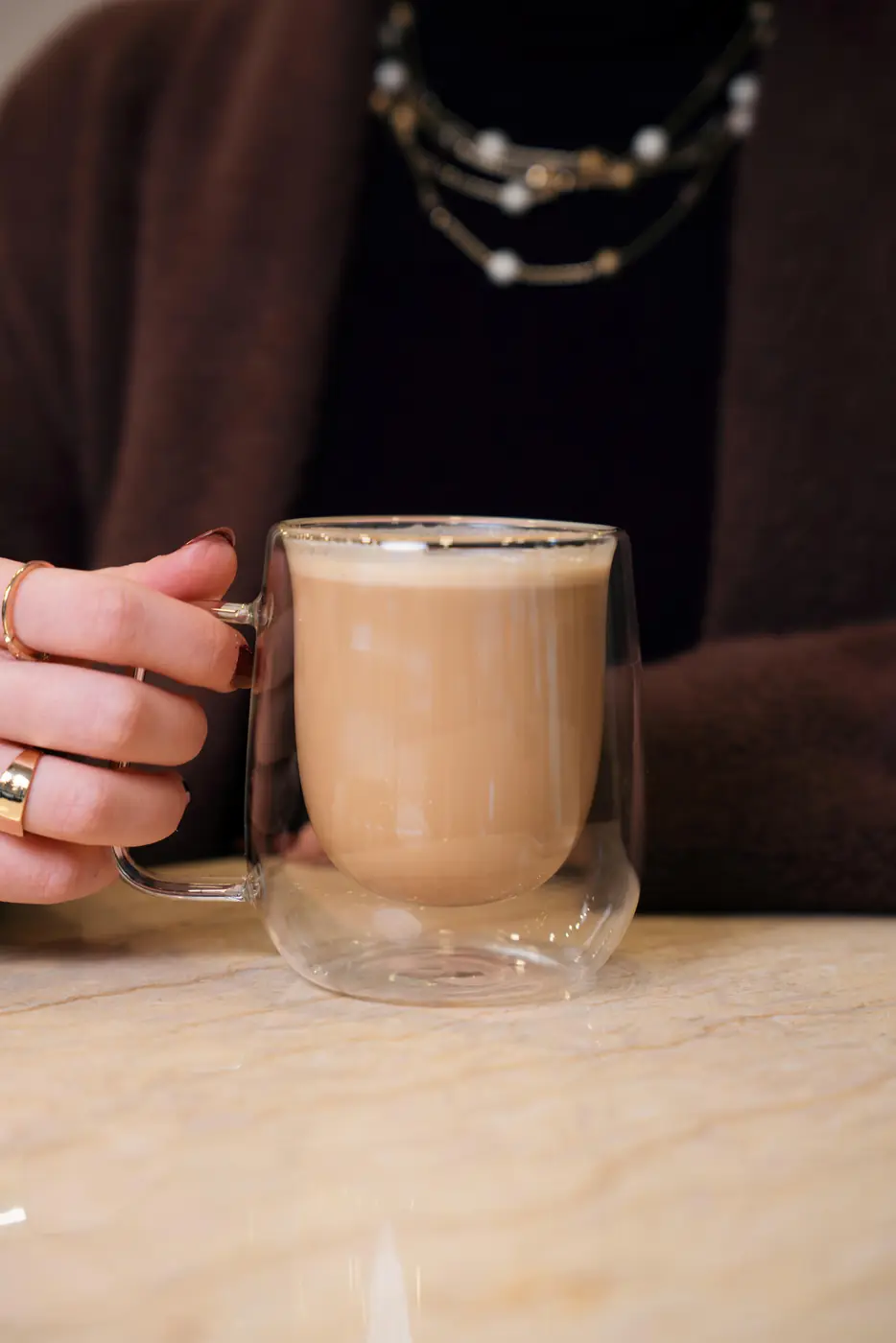Cam bardakta latte
